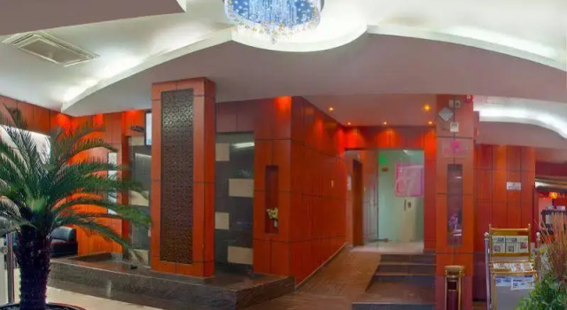 Al Farhan Hotel - Al Seteen, 预订 酒店 奥朱贝尔 东部省