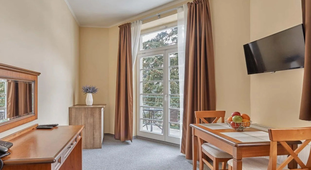 Apart Hotel Akropolis