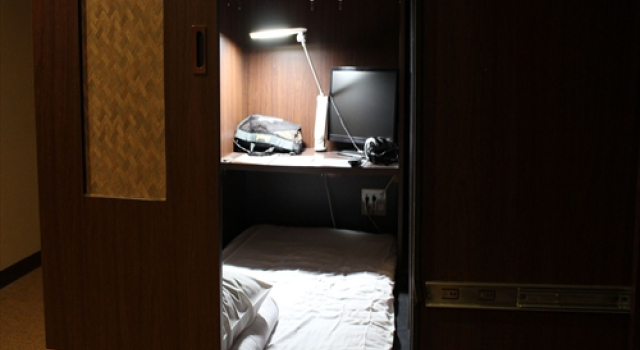 Кровать в общем номере (мужской номер) Hotel Amandi