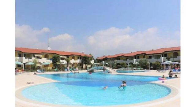 Апартаменты Enjoy the sun From a Private Garden!