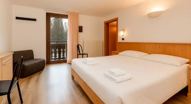 Двухместный номер Deluxe с балконом Hotel Bleis