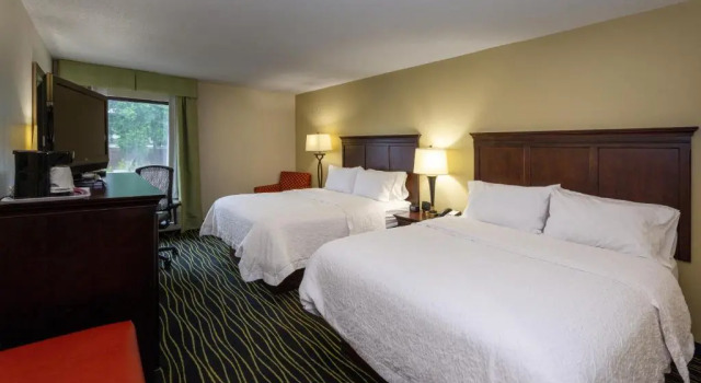 Четырёхместный номер Deluxe Hampton Inn Columbia I-26/Harbison Blvd.
