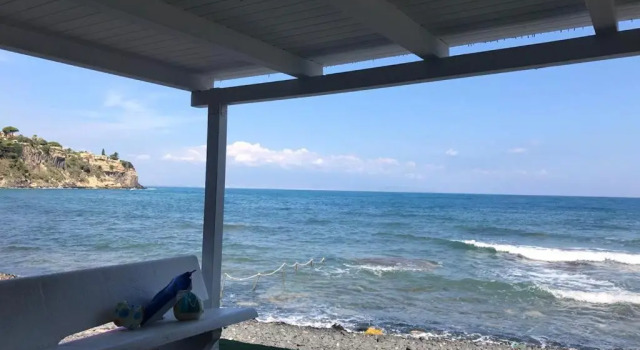 Апартаменты с 2 комнатами с балконом Baia di Arcile, a 2 passi dal mare incantato