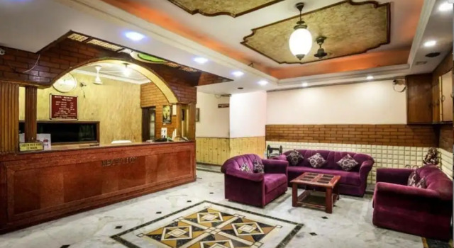 Hotel Redbury