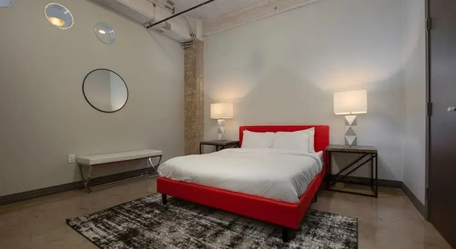 Gorgeous 1 Bedroom in Historic Building, Downtown, Забронировать Отель Отели Далласа 3 звезды, рядом с Арена, 3*