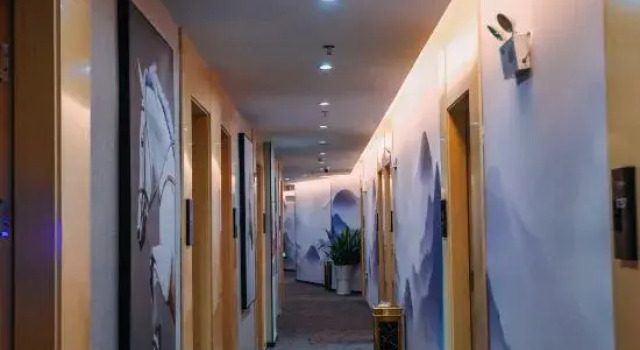 Junyi Collection Hotel (Zhanggong District Rongjiang Road), Rezerwuj Hotel Ganzhou Jiangxi