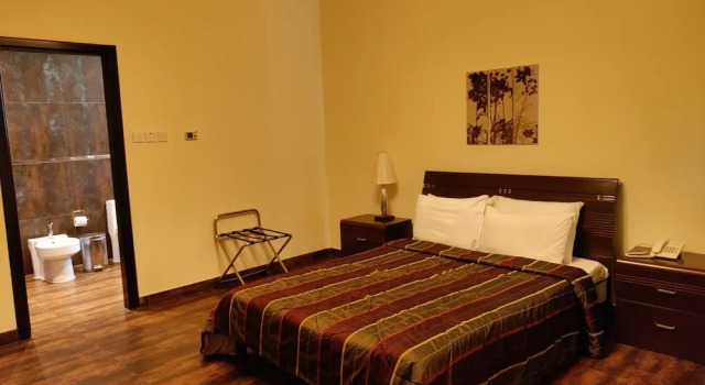 Oasis Tower Bahrain, Забронировать Отель Отели Манамы 3 звезды, рядом с Juffair Mall, 3*