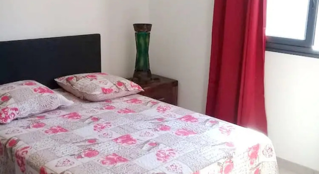 House with 2 Bedrooms in Saint-Denis, with Wonderful Sea View, Enclosed Garden And Wifi - 600 M From the Beach