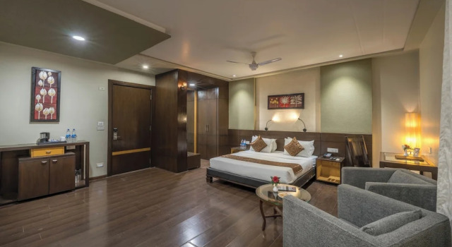 Люкс с балконом Lariya Resort