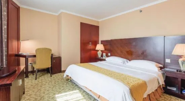 Двухместный люкс Huatian Century Hotel