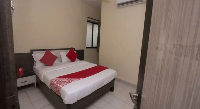 Hotel Mukesh Residency by OYO Rooms, Reserva ahora Hotel Pune Maharashtra, cerca de Ruby Hall Clinic