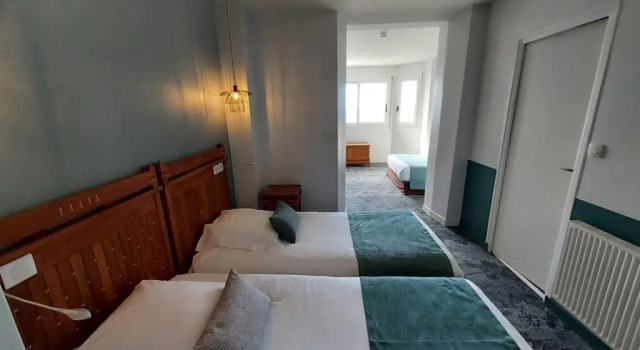 Четырёхместный номер Standard Best Western Hôtel Cap Coz