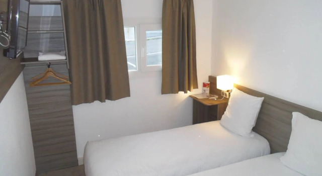 Двухместный номер Standard Contact Hôtel Marseille Aubagne