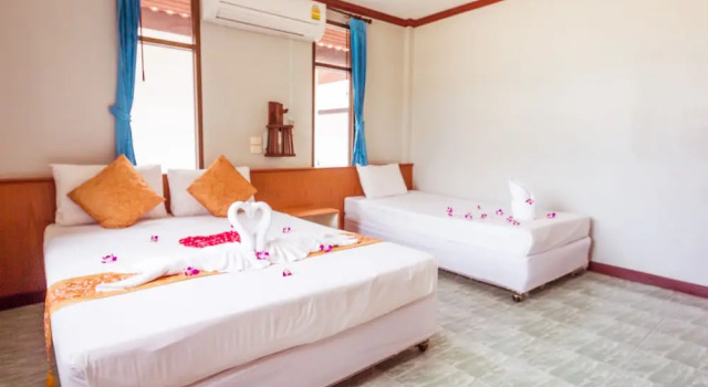 Номер Deluxe c 1 комнатой с балконом и с видом на сад Shangrilah Bungalow