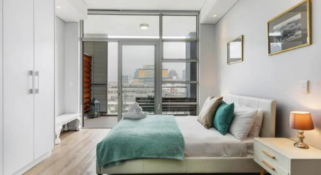 Апартаменты Stylish Central Apartment near Table Mountain