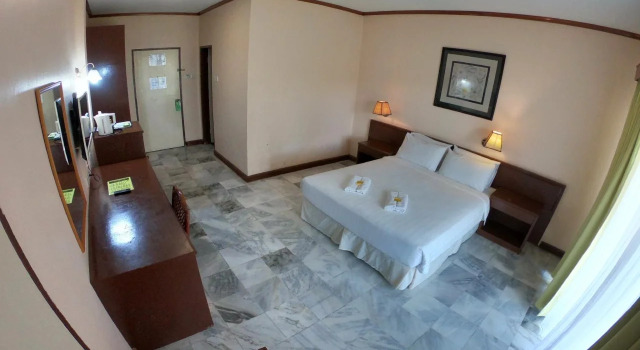 Borneo Paradise Beach Hotel
