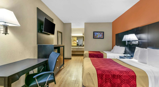 Четырёхместный номер Standard Econo Lodge Northport - Tuscaloosa North