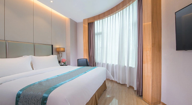 Двухместный номер Standard с видом на реку Vienna International Hotel Foshan World of Flower