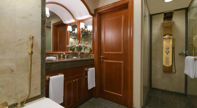 Полулюкс Al Aziziyah Boutique Hotel By The Torch