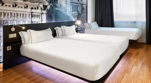 Трёхместный номер Standard B&B HOTEL Madrid Aeropuerto T4