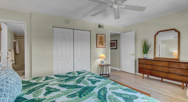 Номер Standard Дуплекс с балконом и с видом на бассейн Cocoa Beach Club - Oceanfront Condos with Pool next to Pier and Port Canaveral