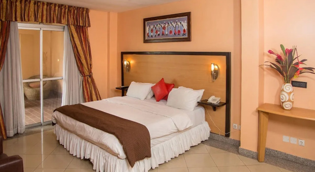 Люкс La Cour Hotels and Apartments Cooper