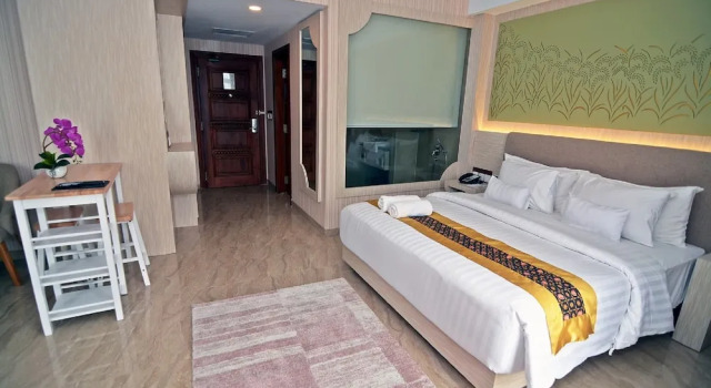 Полулюкс с видом на бассейн KJ Hotel Yogyakarta