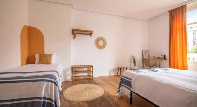 Трёхместный номер с балконом Belle Époque Self-check-in Guesthouse