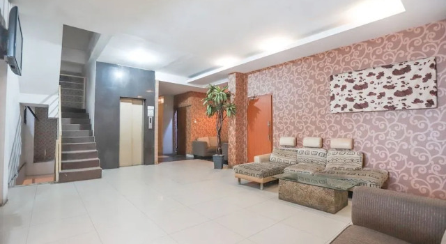 OYO 467 Penthouse Hotel, Prenota Hotel Taman Sari 