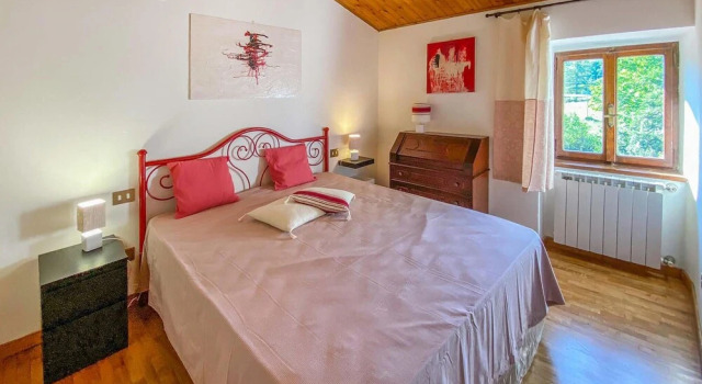 Beautiful Home In Caprese Michelangelo, Book Hotel Caprese Michelangelo Tuscany
