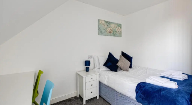 Stanley Sparkle Stays - 4brooms, 4beds, Prkg, Wifi