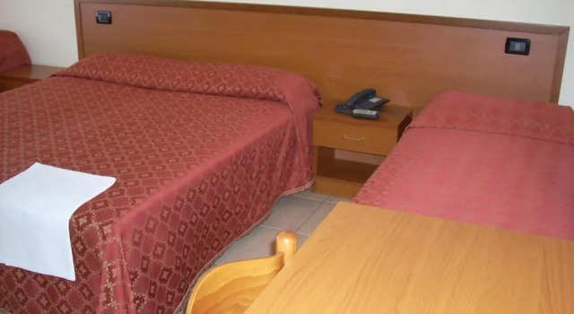 Четырёхместный номер Standard с балконом Hotel Margherita