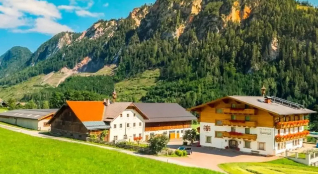 Апартаменты Lovely Apartment on a Farm in Radstadt
