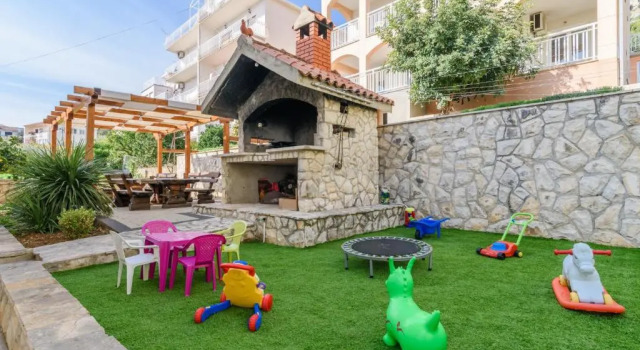 Апартаменты La Bodega Apartments