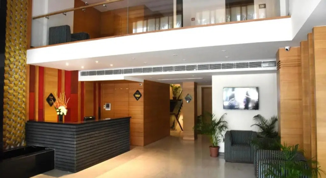 Sunbeam Premium, Varaa Hotelli Hotellit Chandigarh Region aamiaisella, Aamiainen