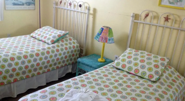Mango Street Inn, Забронировать Отель Отели в центре Форт-Майерс-Бич с завтраком, отели в центре Форт-Майерс-Бич с завтраком