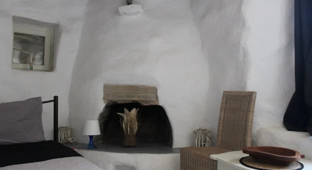 Artemis Cottage Room 1