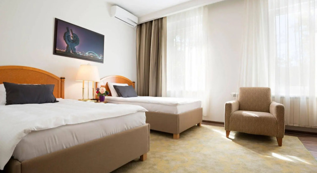 Hotel Avalon