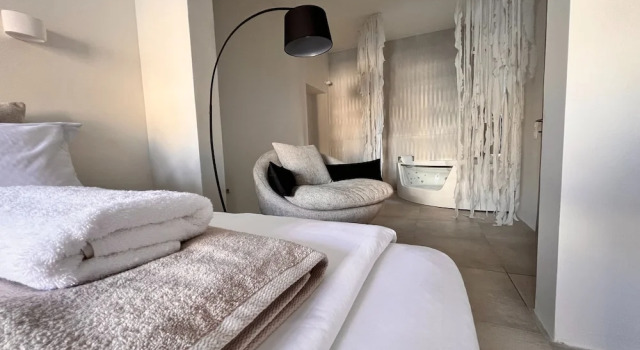 Perla Coco Jacuzzi Suites