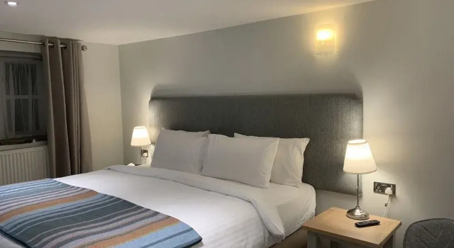 Llanerch Vineyard Hotel, Prenota Hotel Pontyclun Galles del Sud