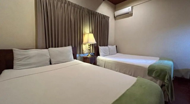 Четырёхместный номер Standard Hotel del Patio