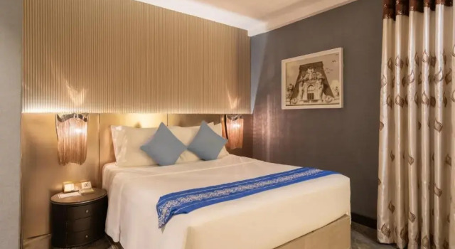 Люкс A&EM Ben Thanh Hotel