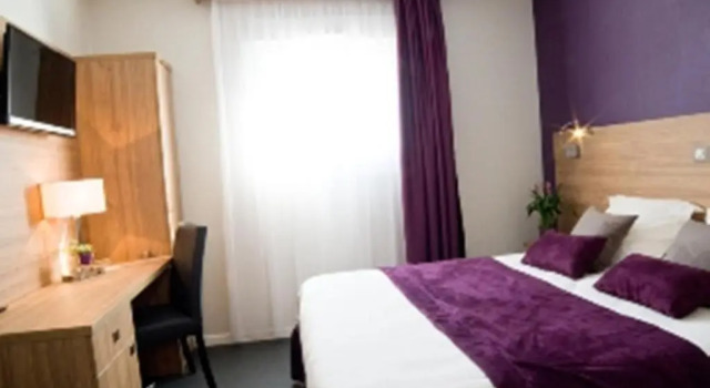 Двухместный номер Standard Logis Hotel Restaurant de La Madeleine