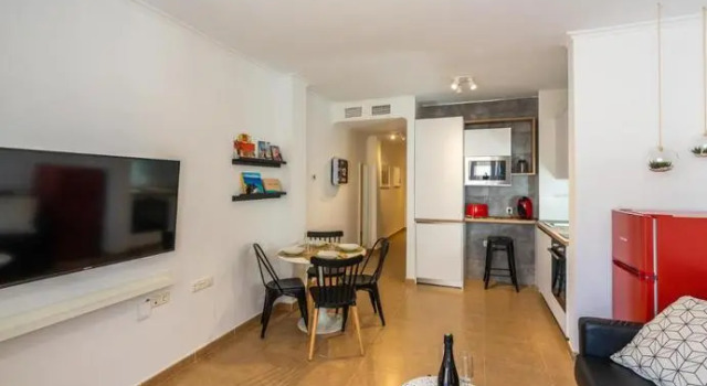 Trendy Homes Puerta Purchena, Забронировать Отель Альмерия Коста-де-Альмерия, рядом с Клуб Pena Flamenco El Morato