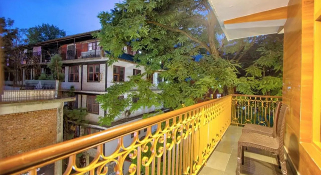 Hotel Samiru Manali, Забронировать Отель Отели Модел-Таун 3 звезды, 3*