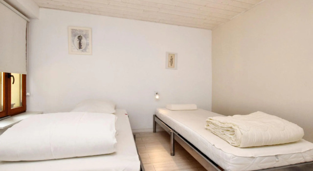 Fine group house with sauna garden, Забронировать Отель Шини 