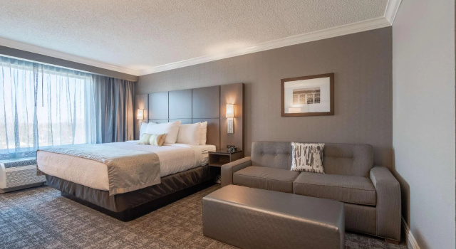 Двухместный номер Standard Cottonwood Airport & Expo Hotel Louisville