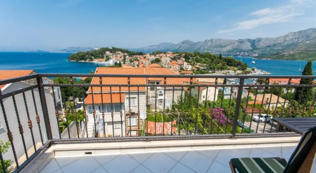 Апартаменты Superior c 1 комнатой с балконом и с видом на море Apartments Dadic