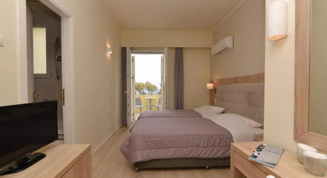Трёхместный номер Standard с видом на море Hotel Hermes
