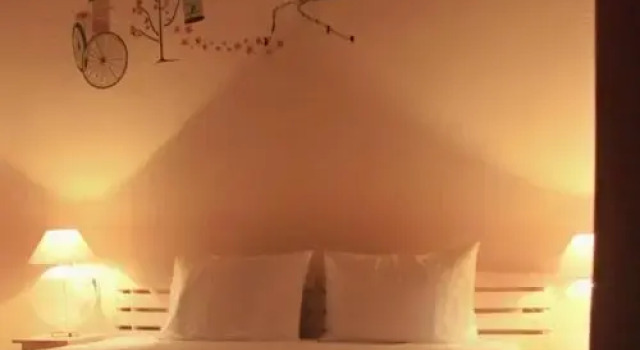 Tenement House, Prenota Hotel Nerul 